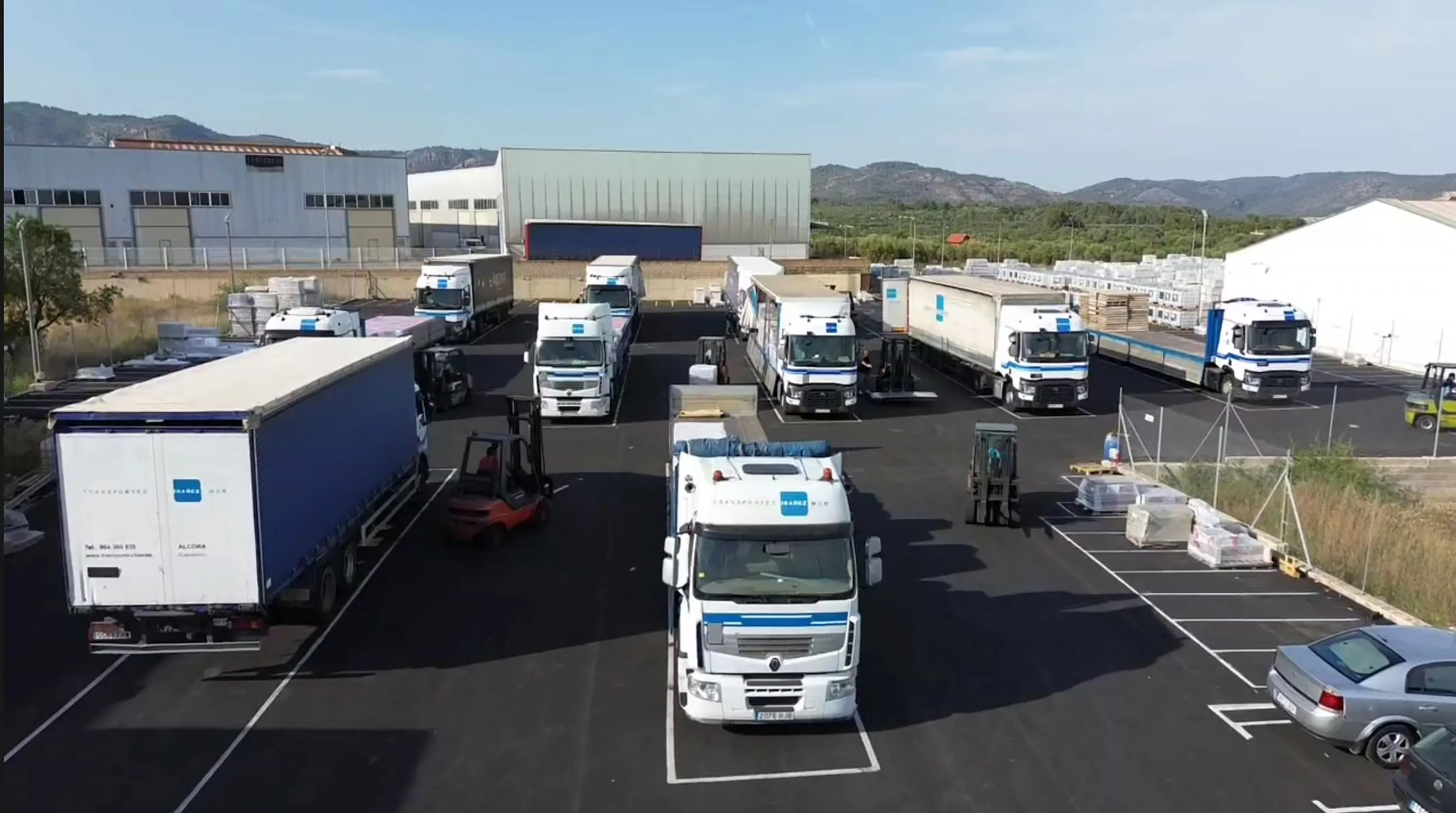 Instalaciones de Transportes Ibáñez en L'Alcora Instalaciones de Transportes Ibáñez en L'Alcora